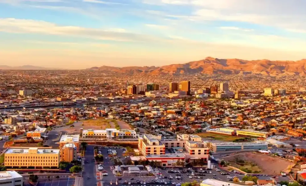 Panoramic sunset view of the El Paso, Texas skyline with Franklin Mountains in the background, representing the 2025 local housing market trends